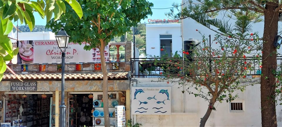 Property building, Neighbourhood