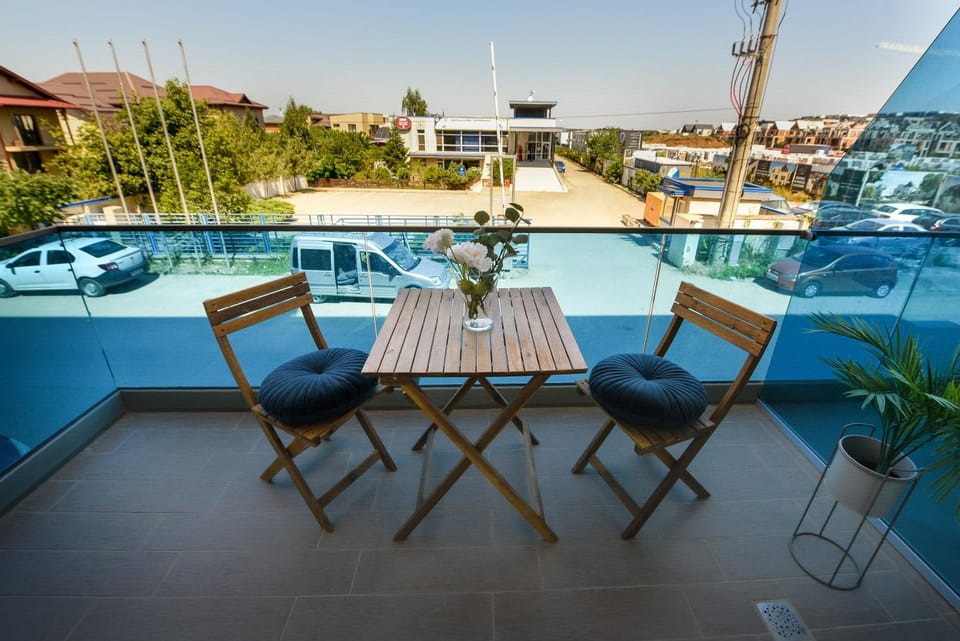 Patio, Day, View (from property/room), Balcony/Terrace, Dining area