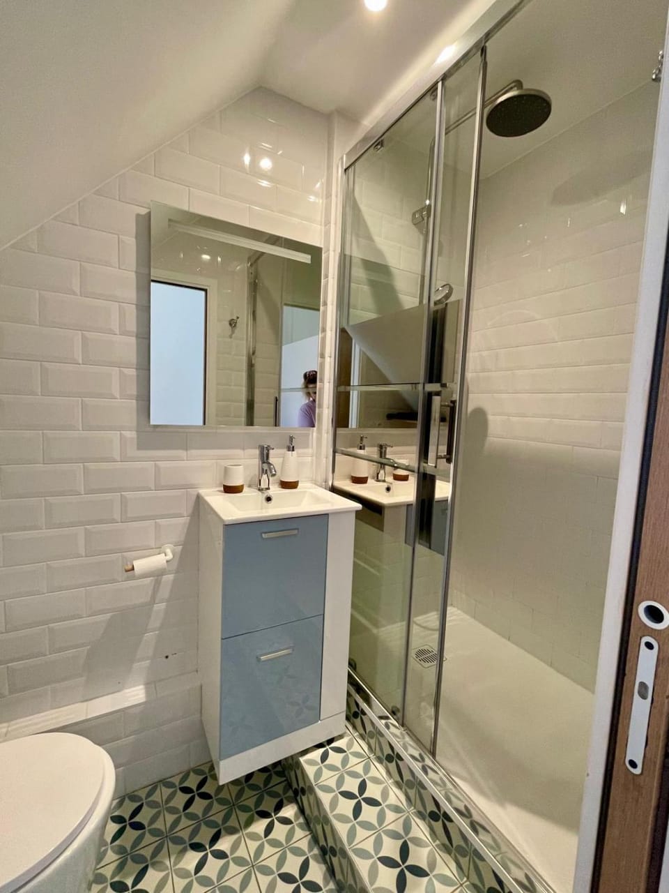 Shower, Toilet, Bathroom