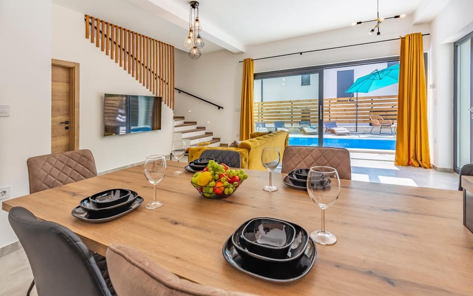 Living room, Seating area, Dining area, Pool view, Swimming pool