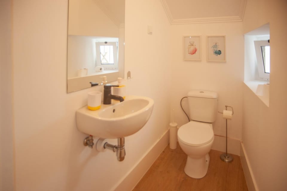 Toilet, Bathroom