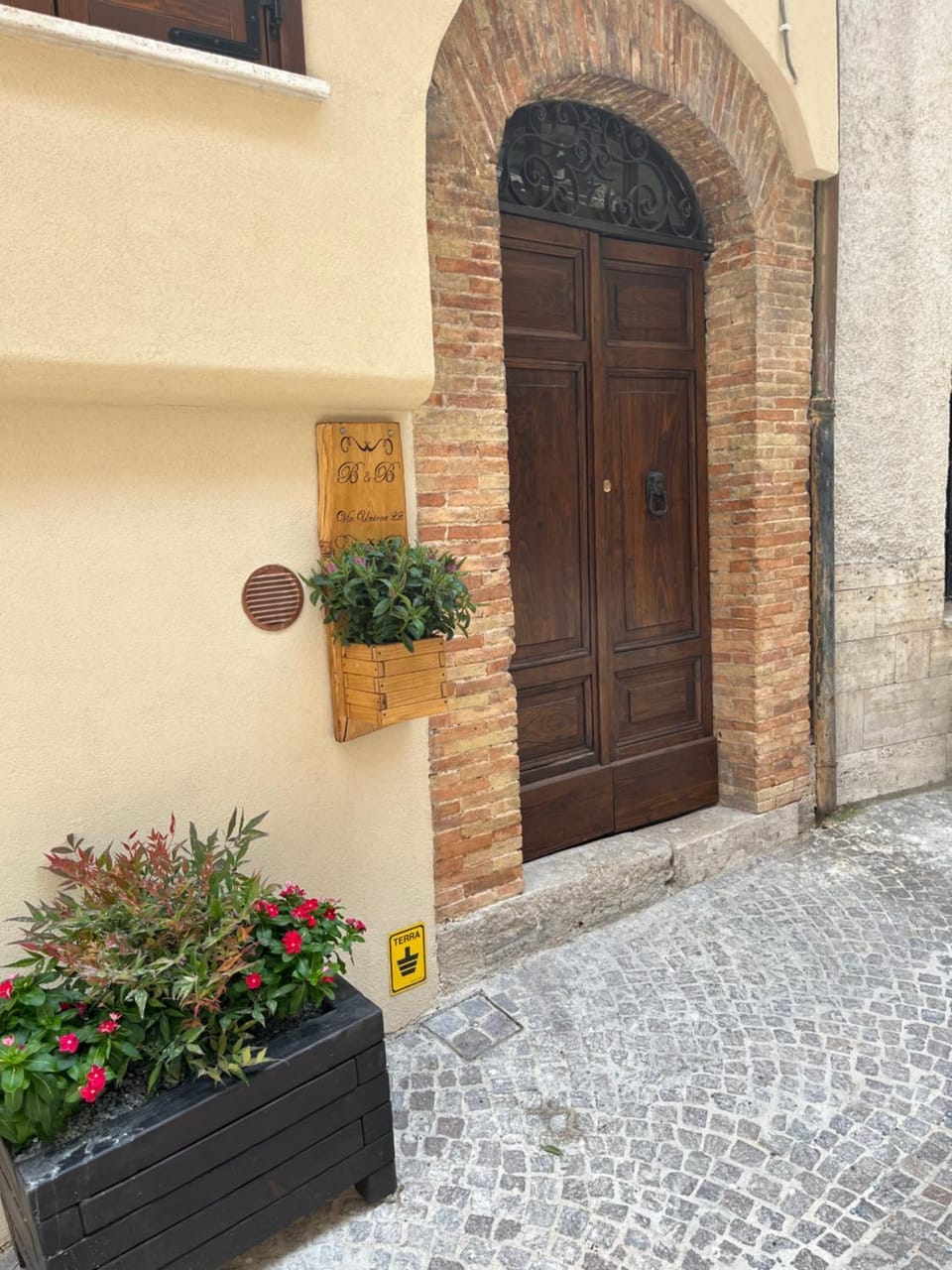 Facade/entrance, Day