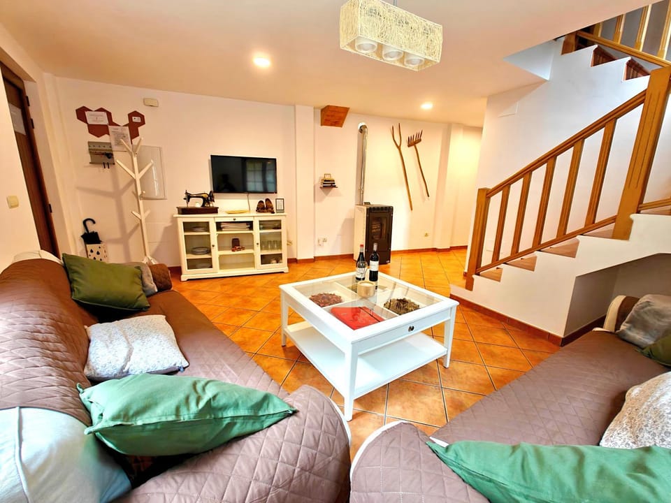 Communal lounge/ TV room, Living room