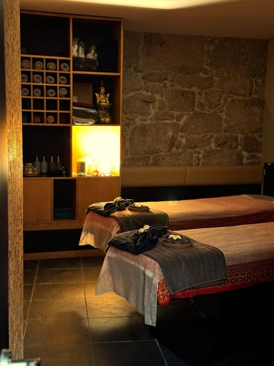 Massage, Spa and wellness centre/facilities