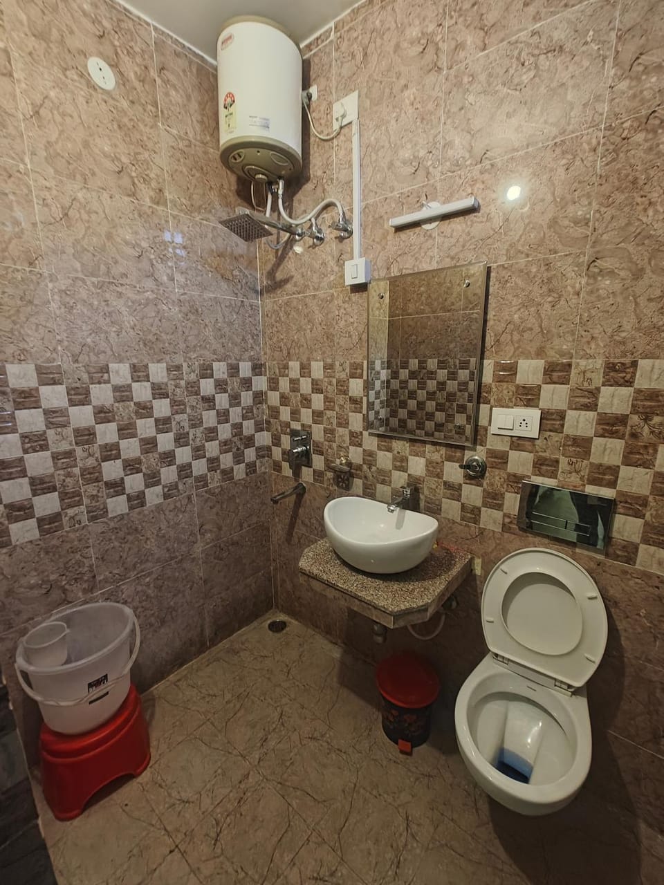 Shower, Toilet, Bathroom