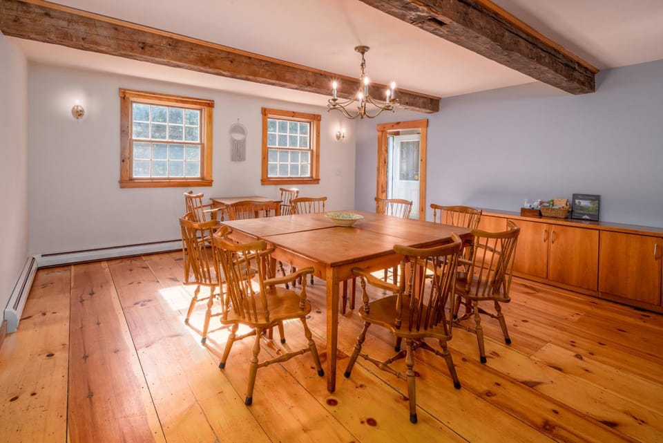 Mtn Views: Colonial Home on Kingdom Trails! House in East Burke