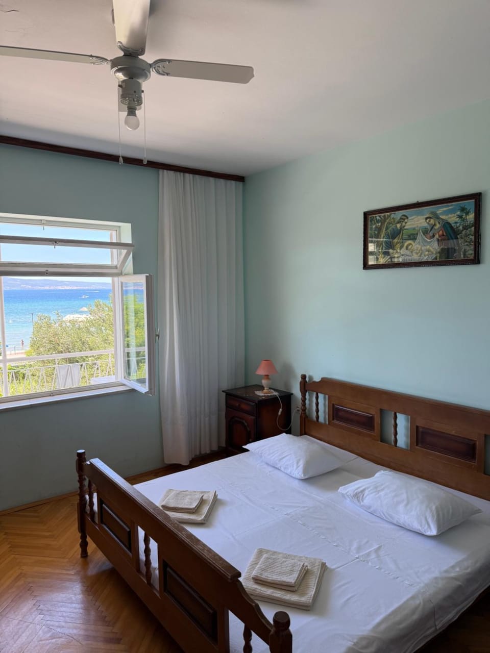 Hostel Guesthouse Mira Bed and Breakfast in Split-Dalmatia County