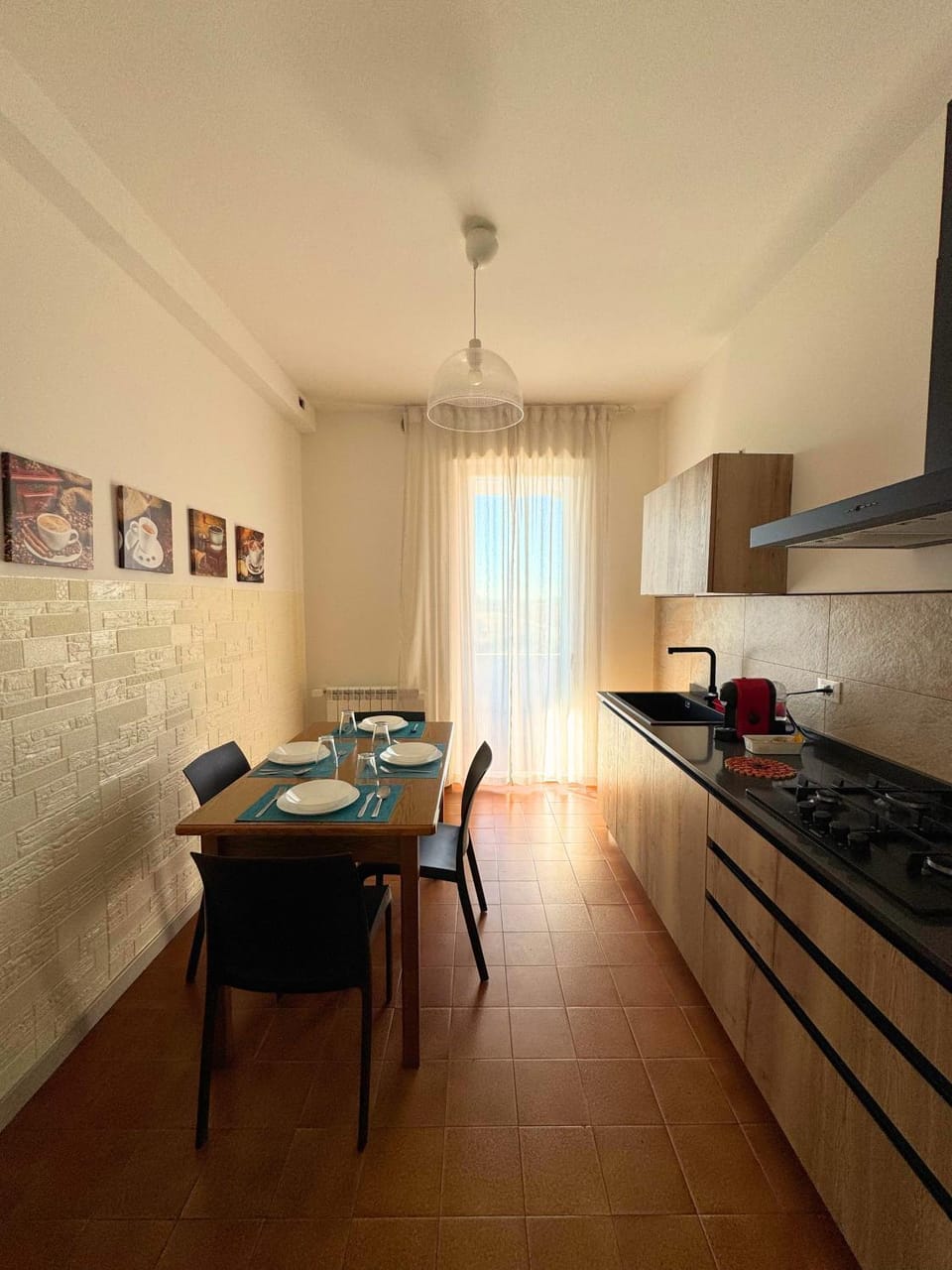Kitchen or kitchenette, Lunch
