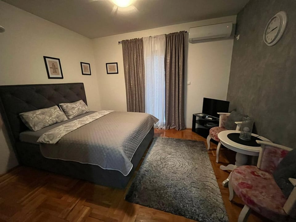 Studio Place 8 Apartment in Podgorica