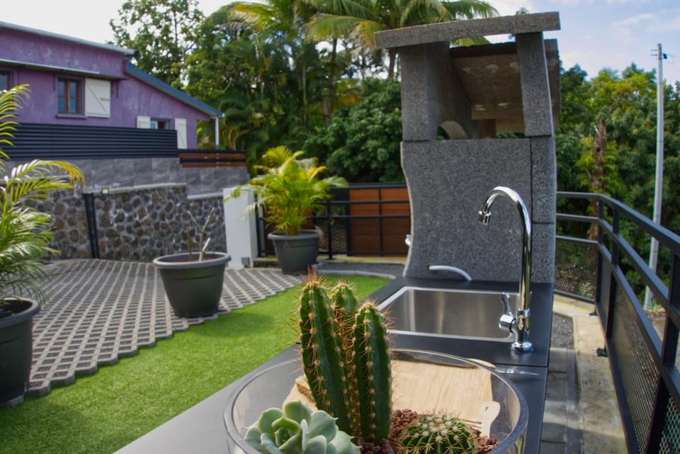 Garden, Garden view