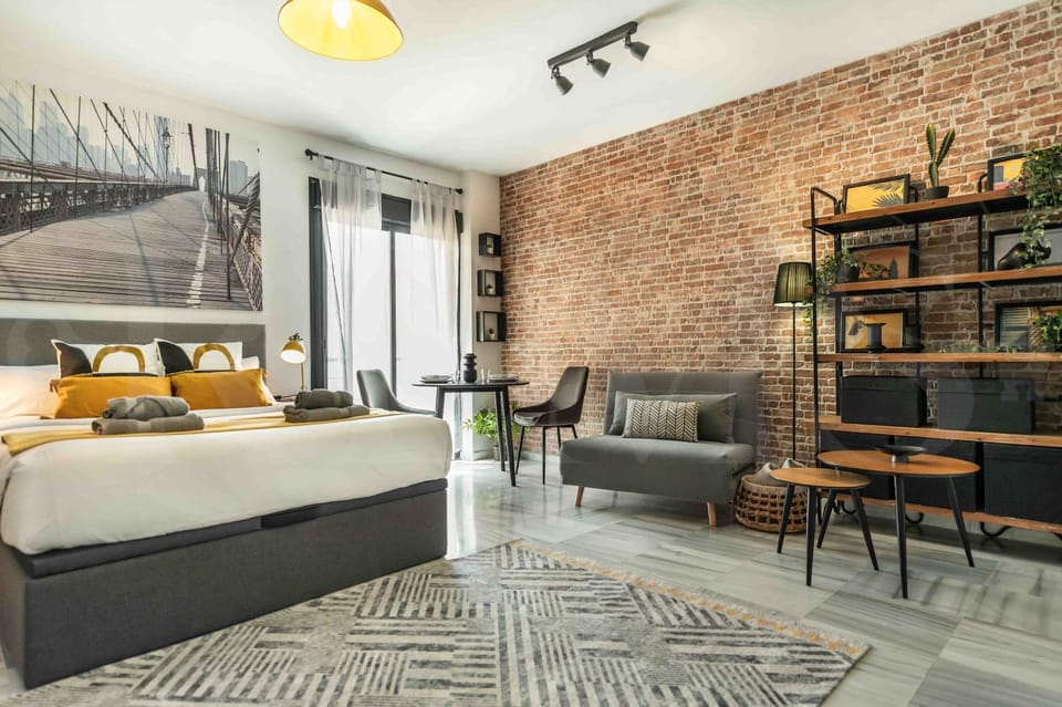Seating area, Bedroom