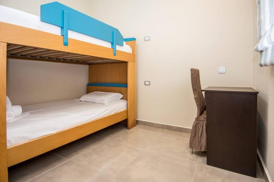 bunk bed