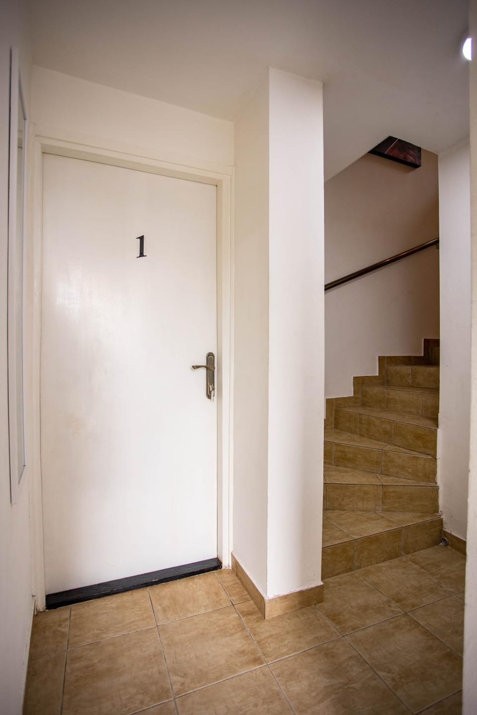 Paris Night Private Parking Apartment in Serbia