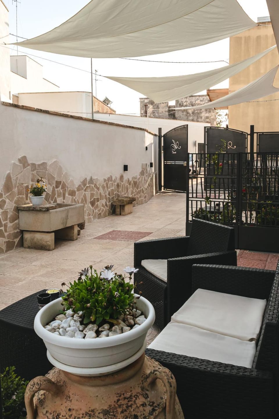 Property building, Garden, Garden, Seating area