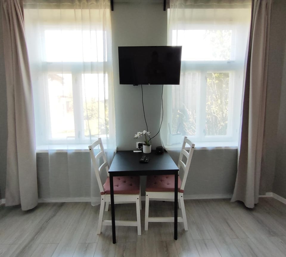 TV and multimedia, Dining area