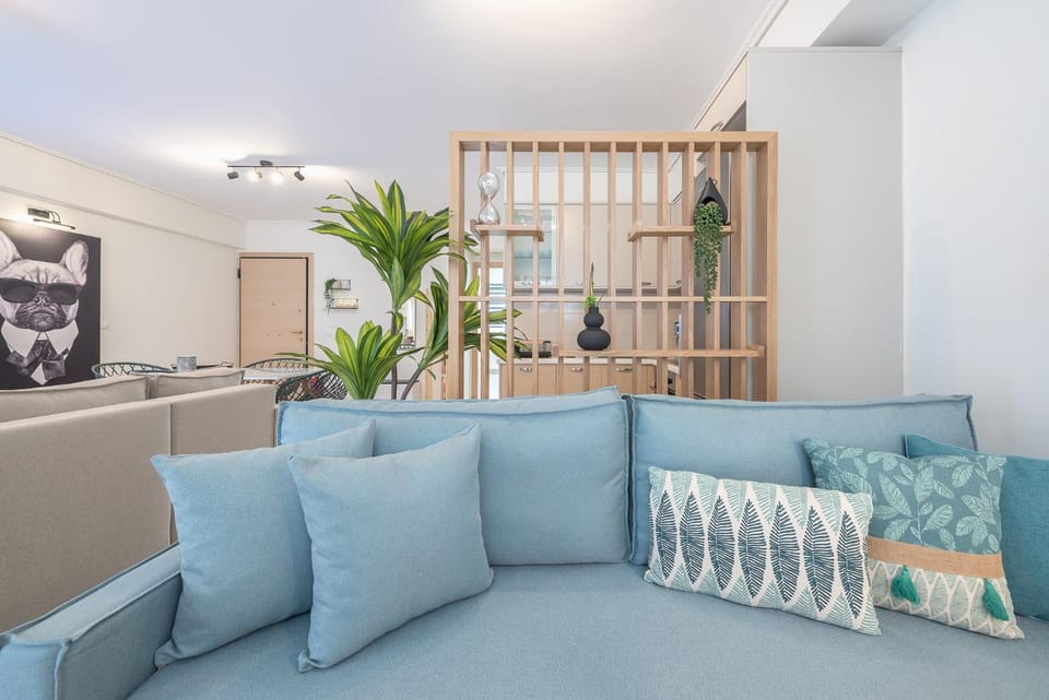 Living room, Seating area