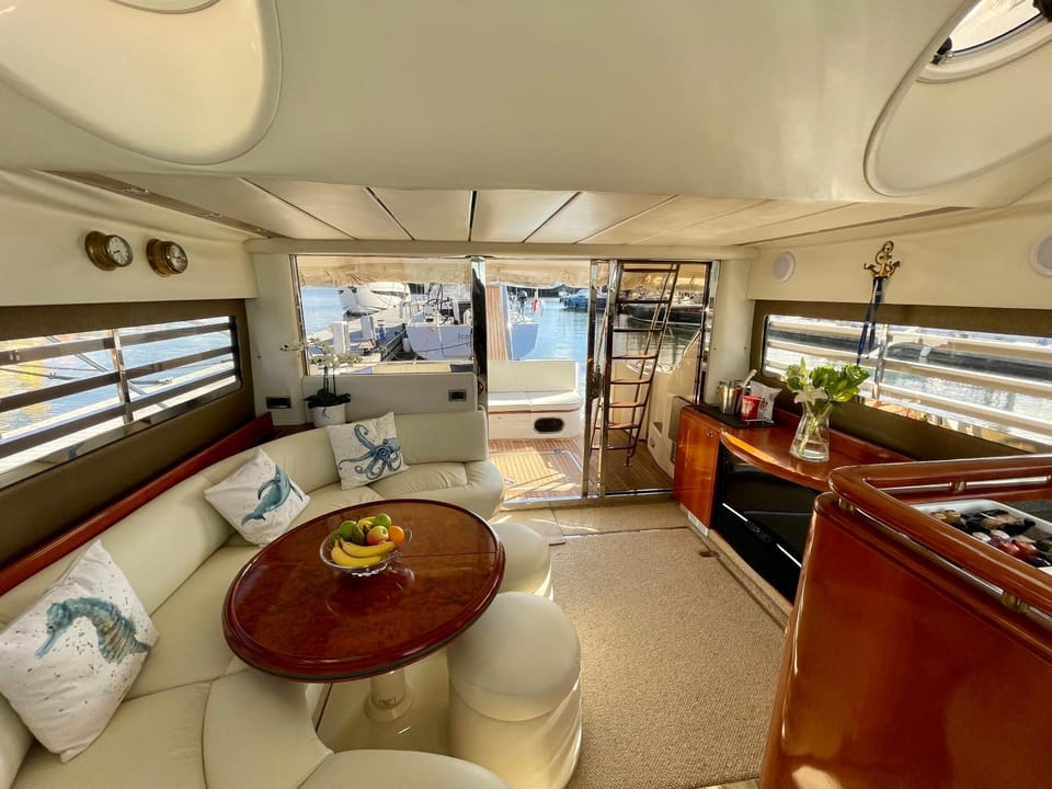 Living room, Seating area, Dining area, Internal: Not applicable to any particular room