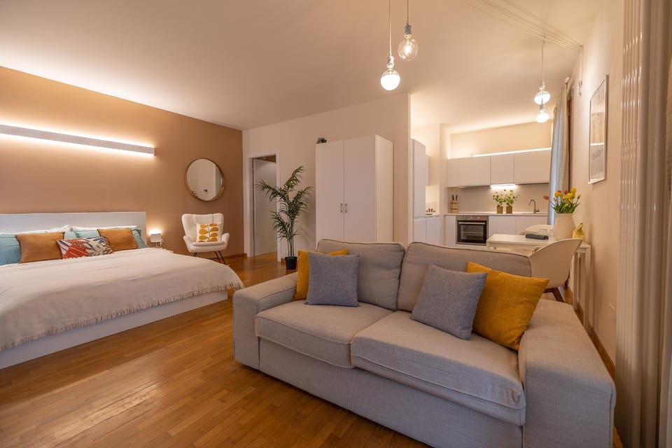 Bed, Day, Living room, Seating area, Bedroom, locker