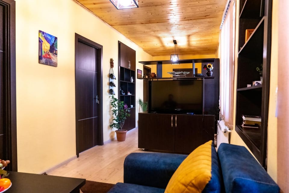Communal lounge/ TV room, TV and multimedia, Living room, Seating area, Internal: Not applicable to any particular room