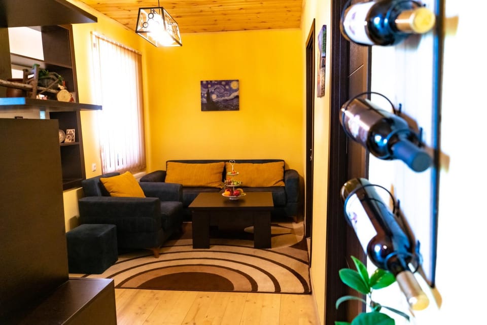 Communal lounge/ TV room, Communal lounge/ TV room, Living room, Internal: Not applicable to any particular room