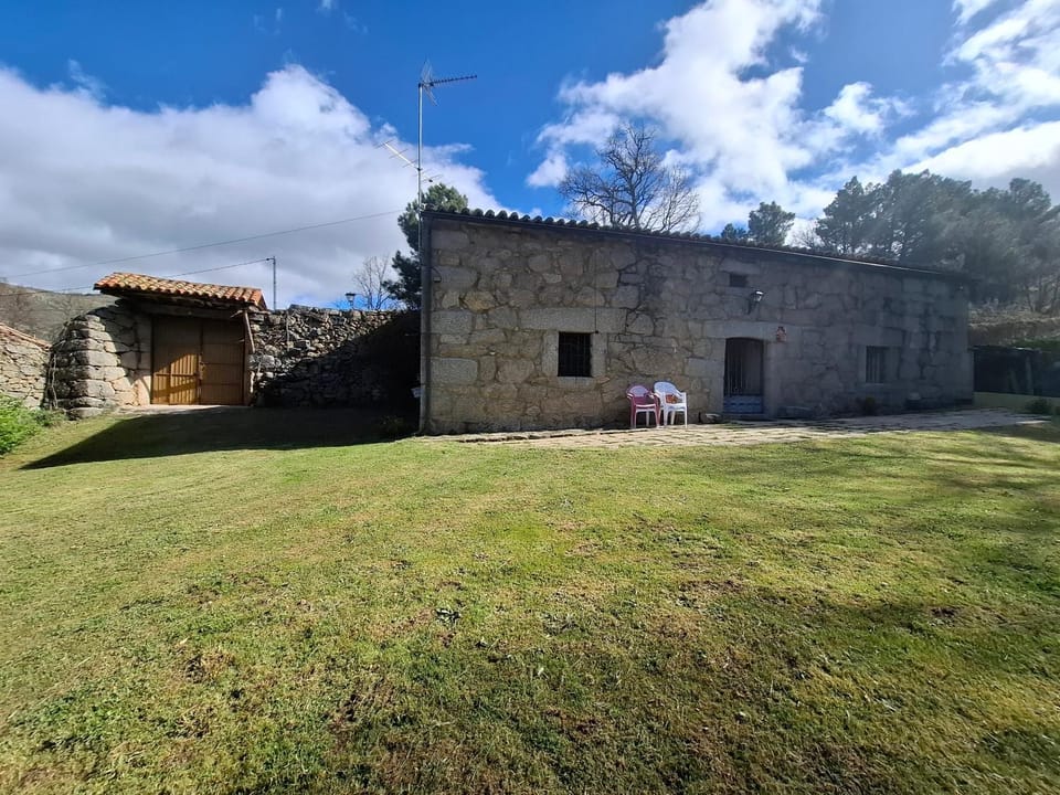La Serrota Casa Rural House in Castile and León