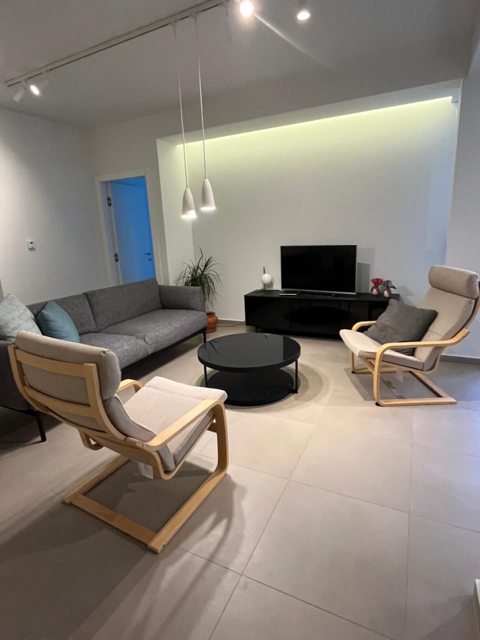 Communal lounge/ TV room, Living room, Seating area