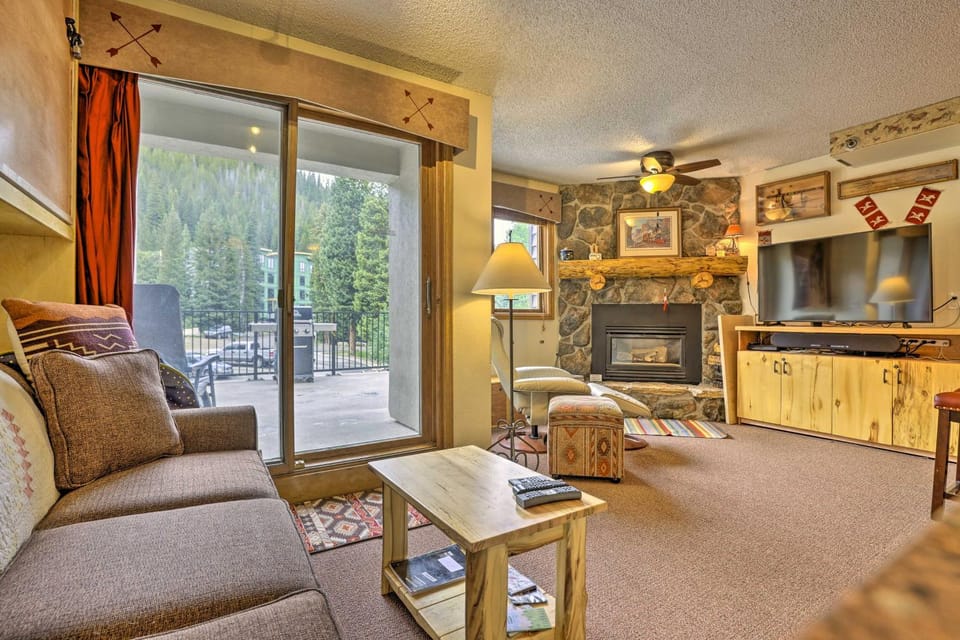 Ski-In/Ski-Out Studio at Winter Park Base! Apartment in Winter Park