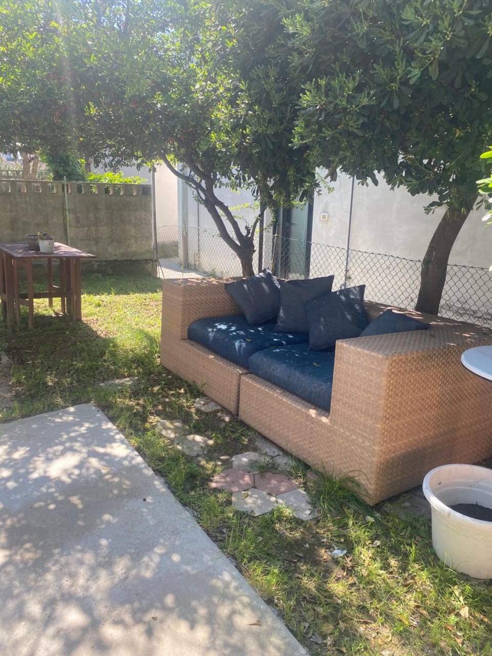 Property building, Day, Garden, Garden, Garden view