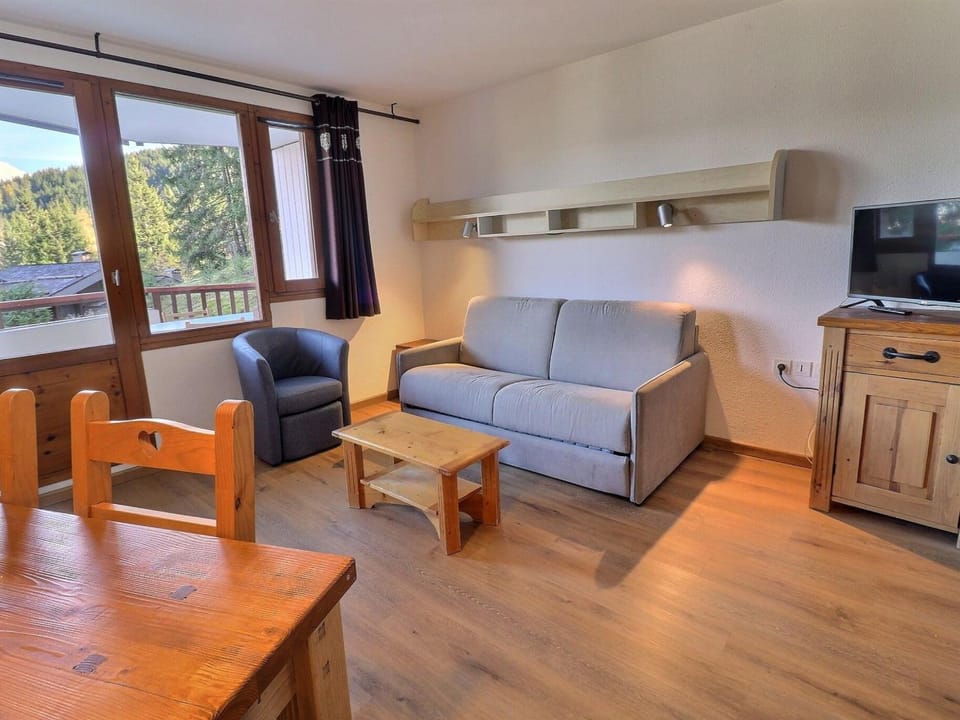 2 pièces confortables, skis aux pieds, 4 personnes - FR-1-182A-12 Apartment in Les Allues