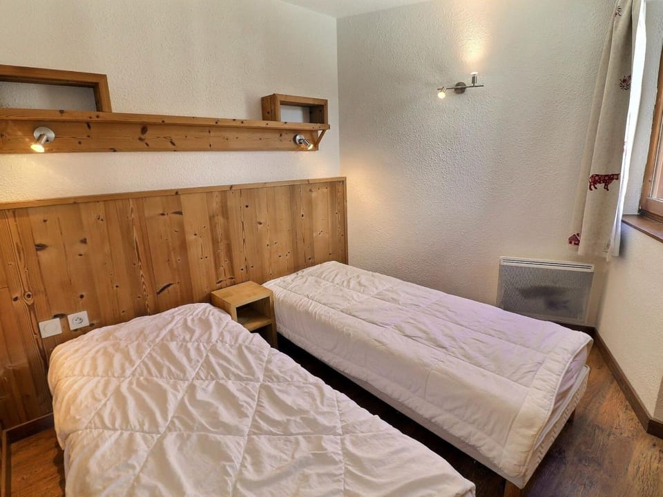 Confortable 2 Pièces + Cabine, Animaux Admis, Skis aux Pieds - FR-1-182A-11 Cabin in Les Allues