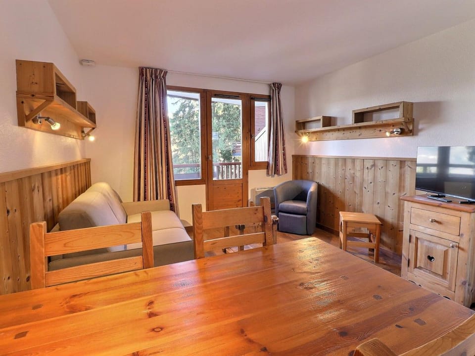 Confortable 2 Pièces, Skis aux Pieds, Proche Commerces - FR-1-182A-17 Apartment in Les Allues
