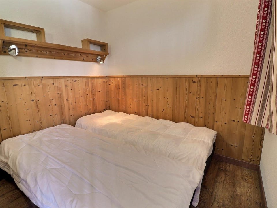 Confortable 2 Pièces, Skis aux Pieds, Proche Commerces - FR-1-182A-23 Apartment in Les Allues
