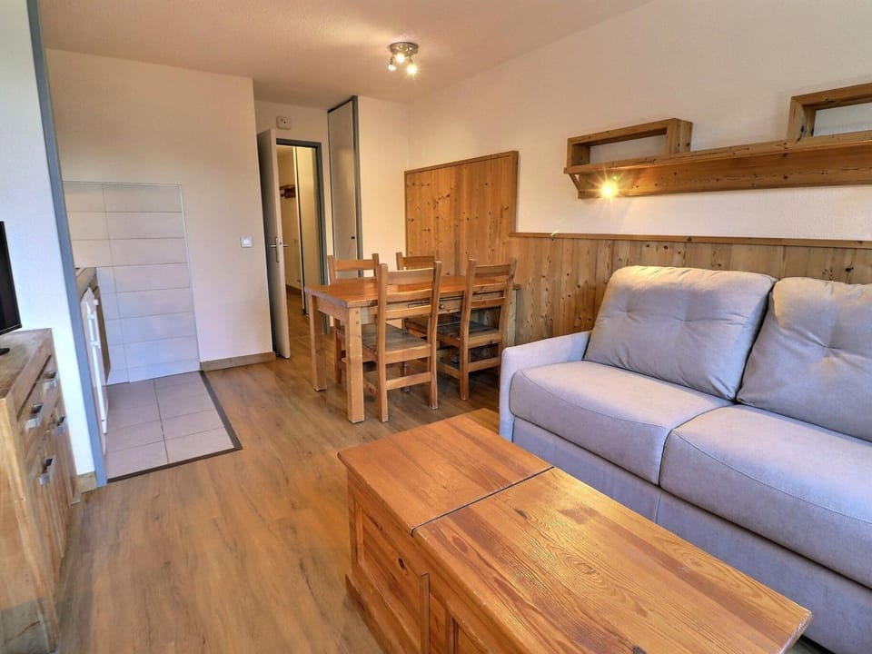 Confortable 2 Pièces, Skis aux Pieds, Proche Commerces - FR-1-182A-31 Apartment in Les Allues
