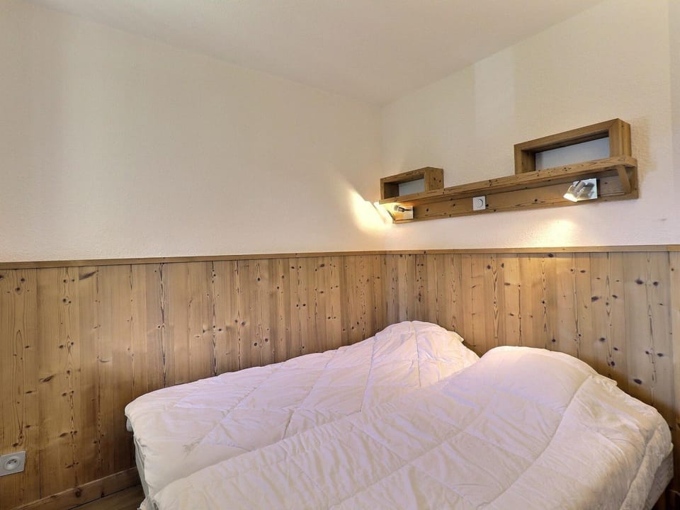 2 pièces confortable, skis aux pieds, proche commerces, 4 pers, balcon, TV - FR-1-182A-27 Apartment in Les Allues