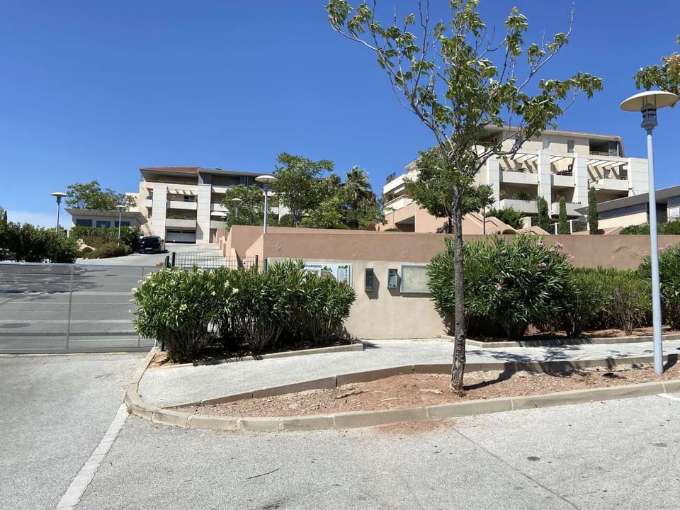Appartement 2 pièces avec terrasse et parking à Roquebrune-sur-Argens - FR-1-226A-138 Apartment in Roquebrune-sur-Argens