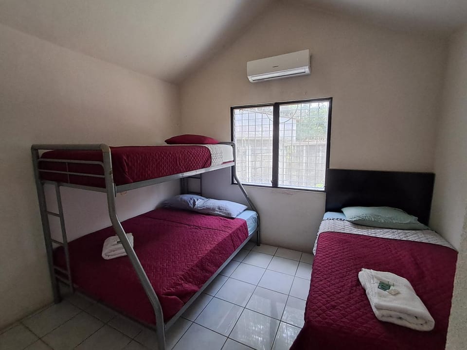 Bedroom, air conditioner