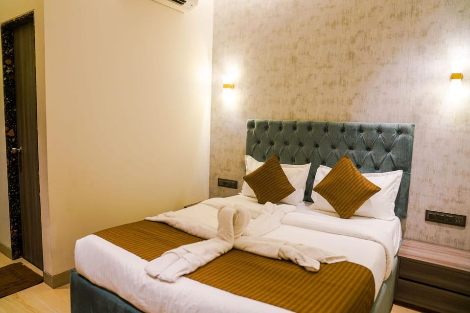 Bed, Bedroom, air conditioner