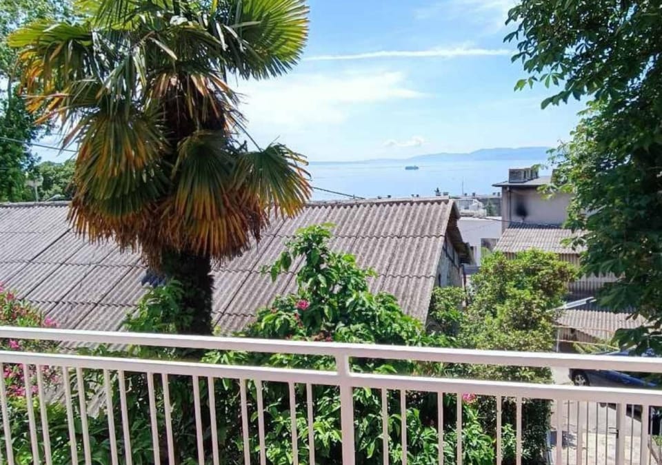 City view, Garden view, Sea view