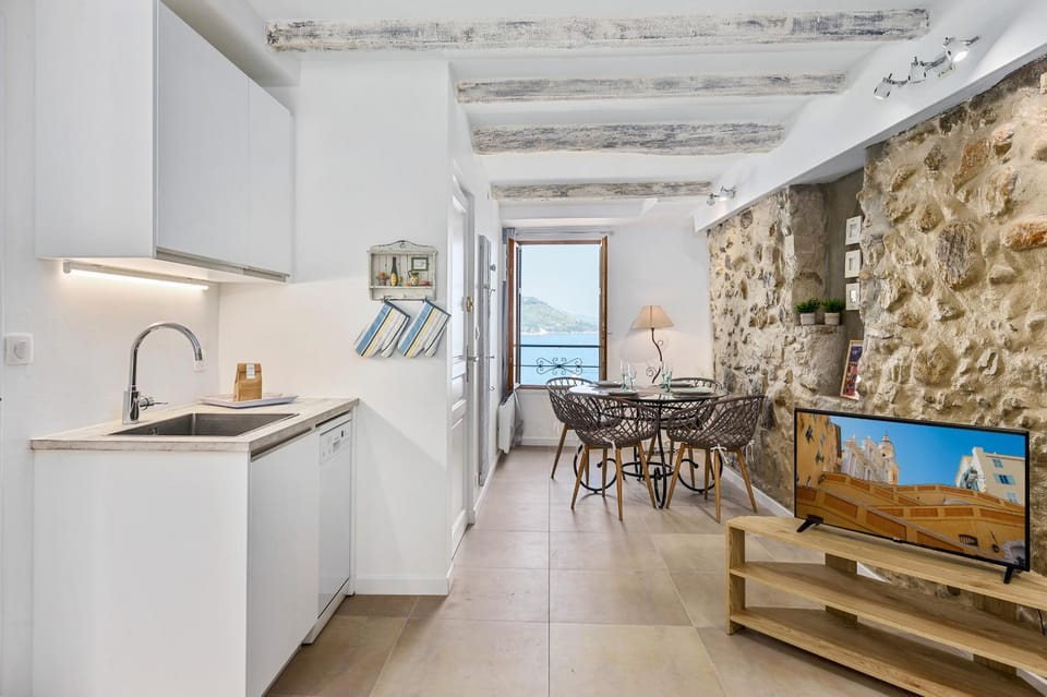 "La Maison des Sablettes" Vue Mer et Centre Apartment in Menton