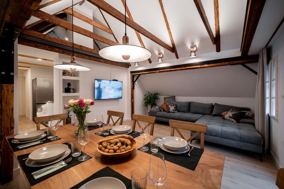 Living room, Dining area