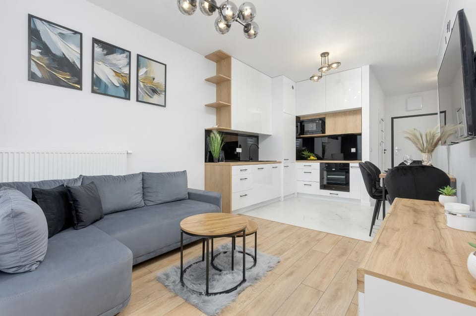 Living room, Dining area, Evening entertainment