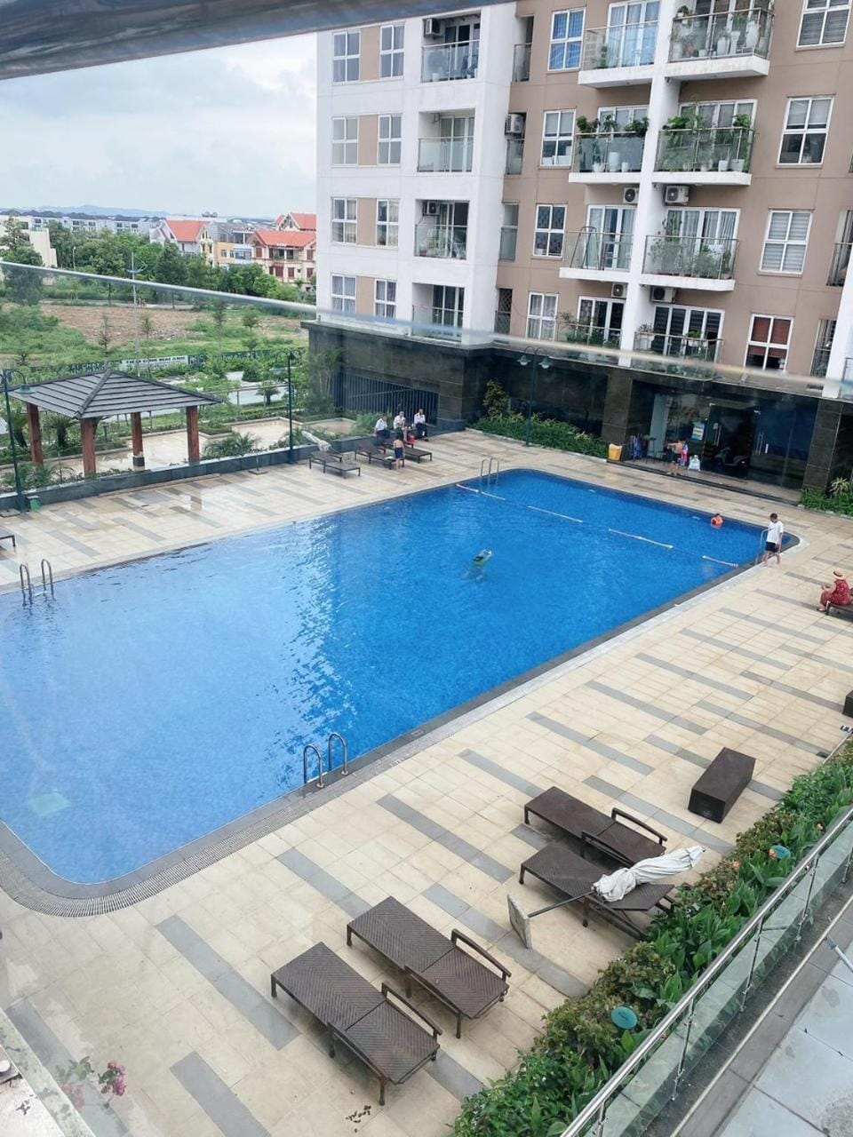 Swimming pool