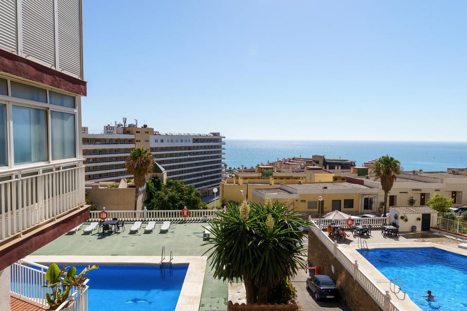 Property building, Day, View (from property/room), Balcony/Terrace, Pool view, Sea view, Swimming pool, Swimming pool, sunbed