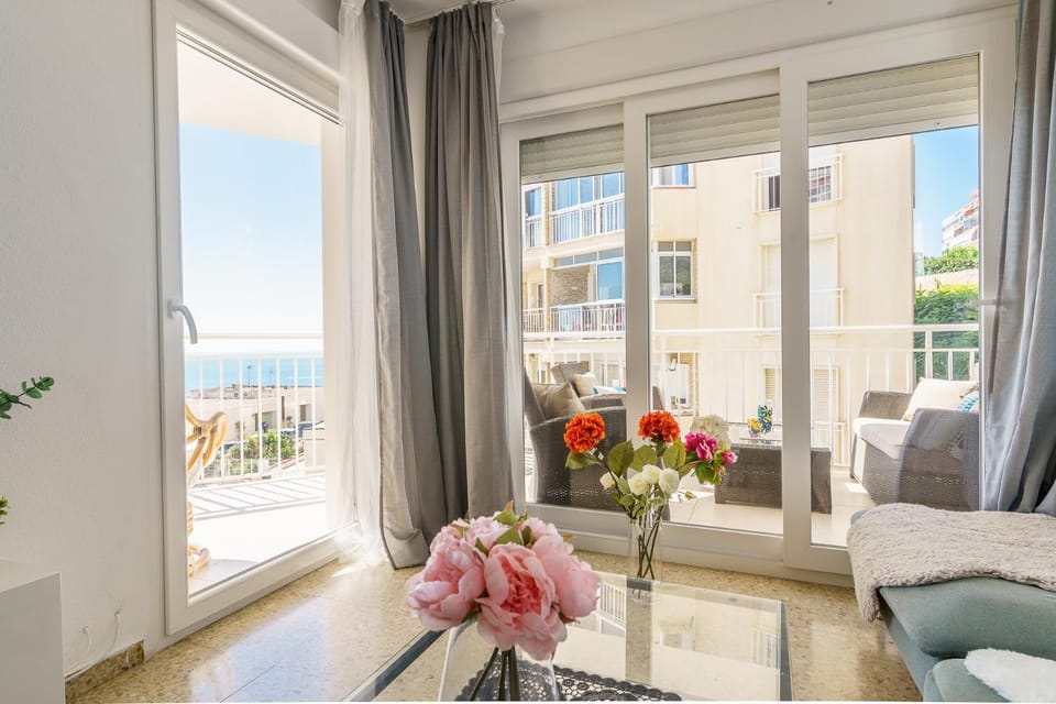 Living room, Sea view