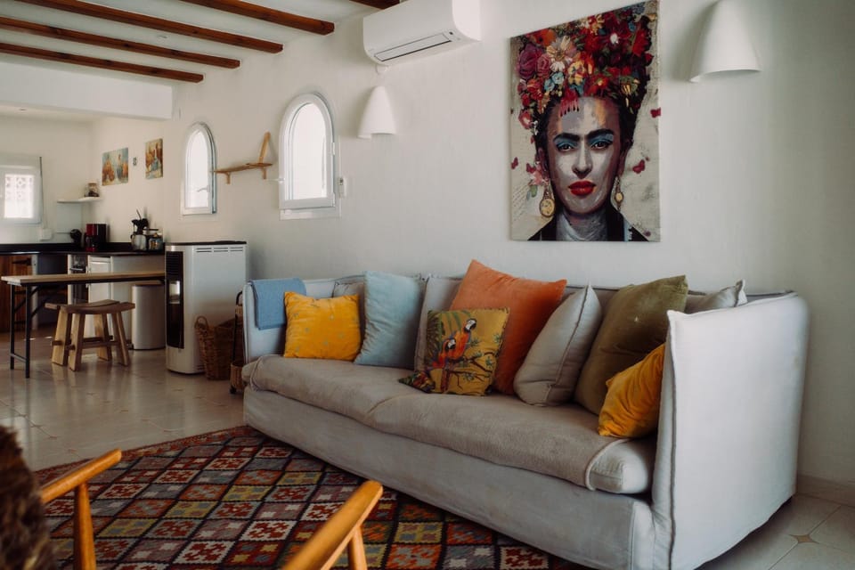 Living room, kitchen, kitchen
