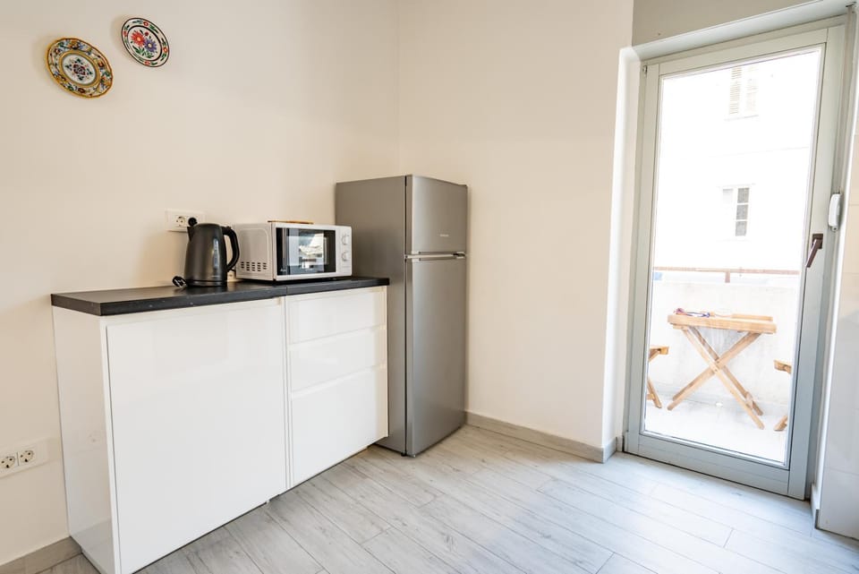 Coffee/tea facilities, Kitchen or kitchenette