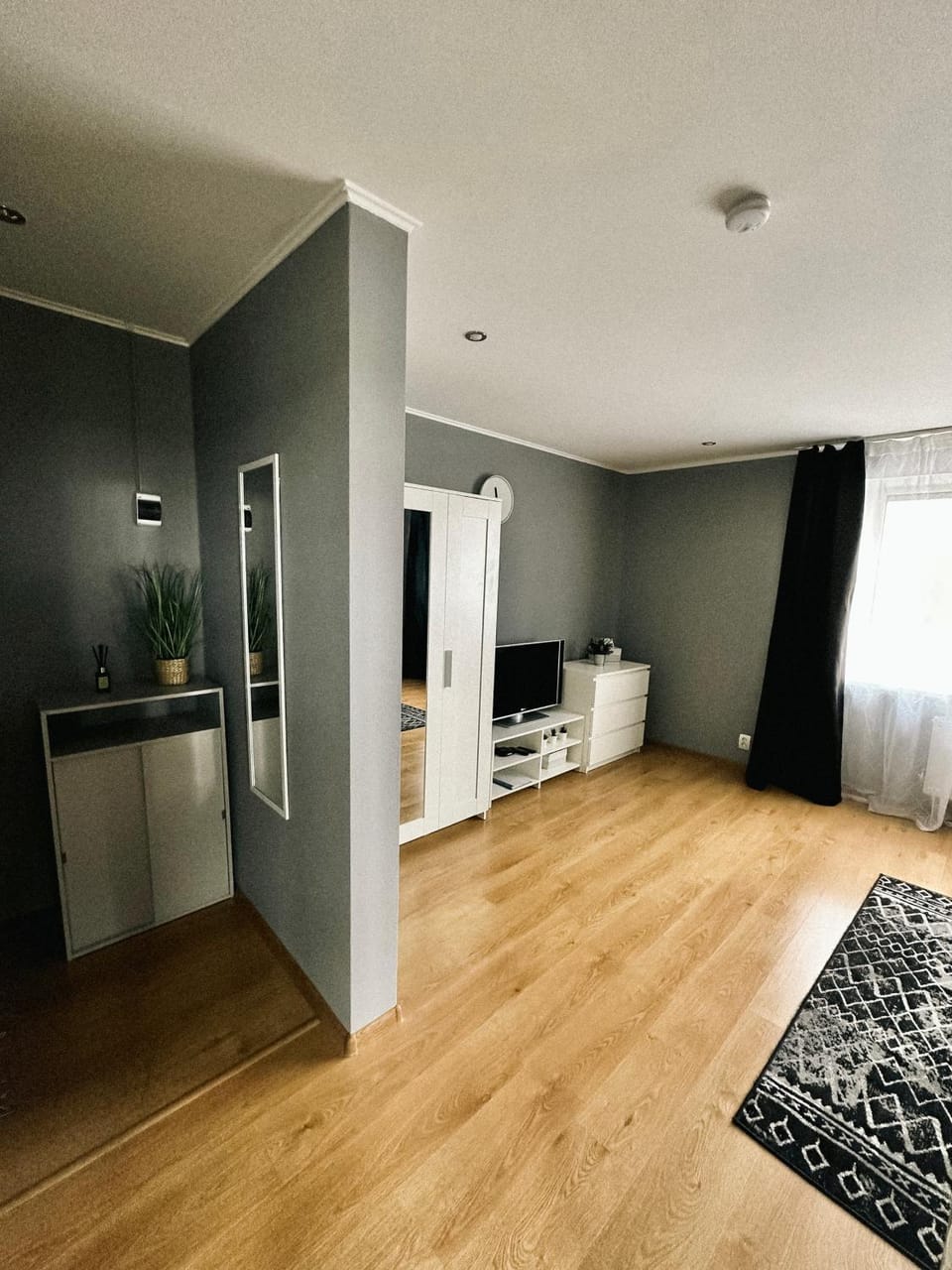 TV and multimedia, Living room, Bedroom