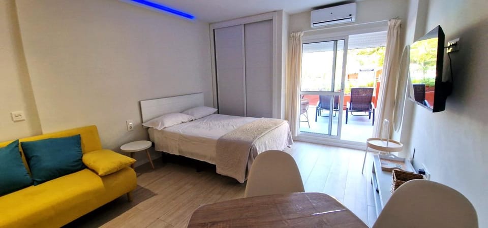 Apartment with large sunny terrace Apartment in Benalmadena