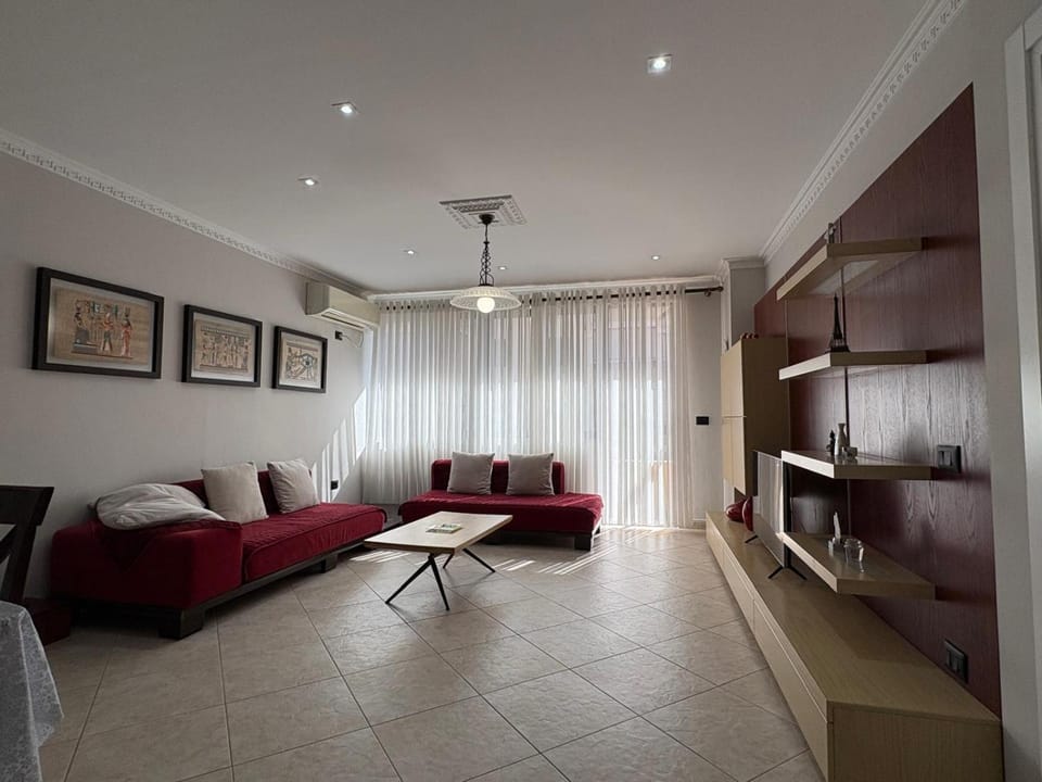 Living room, Photo of the whole room, Seating area
