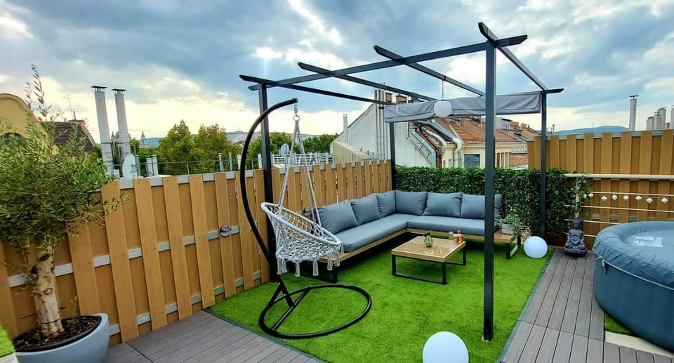 Sauna, Balcony/Terrace, City view